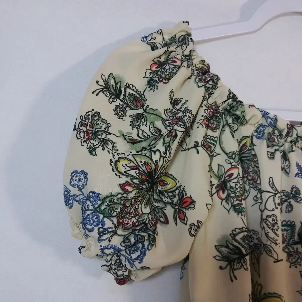 January 7 Cream Floral Short Sleeve Off Shoulder Top Size M - Picture 3 of 5